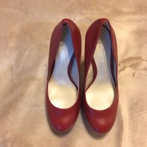 Red Aldo heels size 6